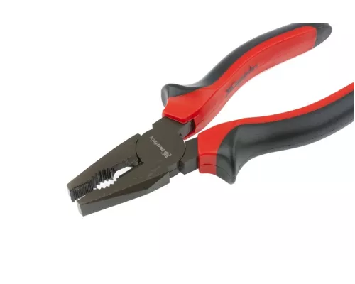 Плоскогубцы комбинированные Black Nickel, 180 мм, двухкомпонентные рукоятки Matrix Плоскогубцы комбинированные Black Nickel, 180 мм, двухкомпонентные рукоятки Matrix