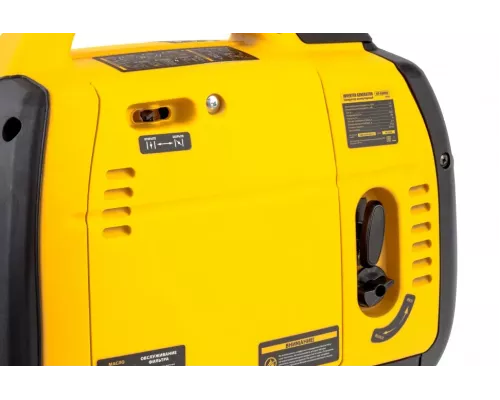 Генератор инверторный GT-2200iS, 2.2 кВт, 230 В, бак 4 л, закрытый корпус, ручной старт Denzel