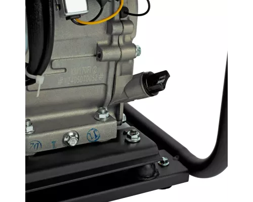 Генератор инверторный GK-2200iF, 2,2 кВт, 230 В, ручной старт DENZEL Генератор инверторный GK-2200iF, 2,2 кВт, 230 В, ручной старт DENZEL