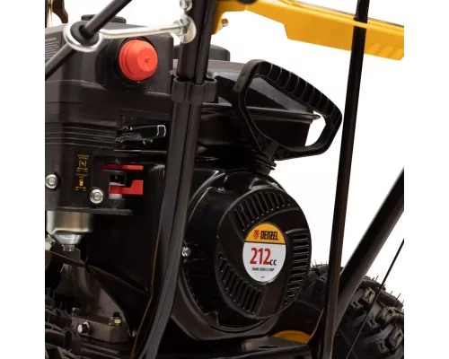 Бензиновая снегоуборочная машина SB 560, 212 cc, ручной старт Denzel Бензиновая снегоуборочная машина SB 560, 212 cc, ручной старт Denzel
