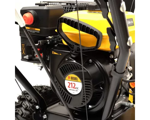 Бензиновая снегоуборочная машина SBM 610, 212 cc, ручной старт, фара Denzel Бензиновая снегоуборочная машина SBM 610, 212 cc, ручной старт, фара Denzel