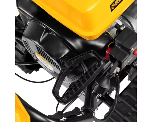 Бензиновая снегоуборочная машина SBL 711DT PRO, 420cc, гусеницы, эл.старт, блок. дифф.// Denzel Бензиновая снегоуборочная машина SBL 711DT PRO, 420cc, гусеницы, эл.старт, блок. дифф.// Denzel
